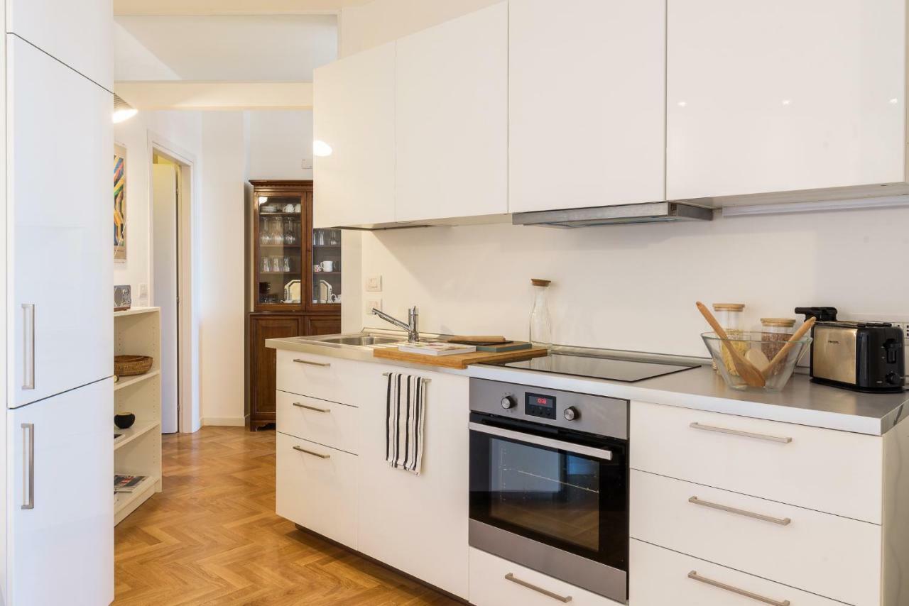 Joivy Homey 1-Bed With View Near Citylife Milan Exterior photo
